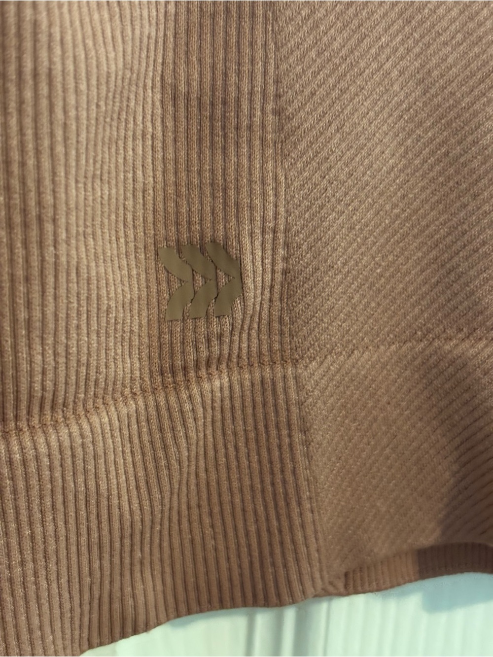Medium All in Motion Seamless Long Sleeve Crop Top Workout Shirt - Mauve / Rust - Picture 7 of 8
